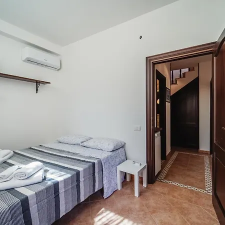 Mondello House 3 Bedrooms